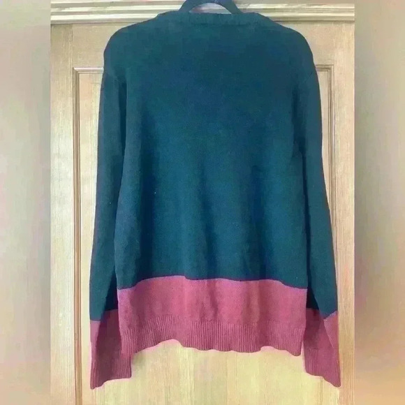 Women’s Santa Ugly Christmas Sweater. Size large - Picture 4 of 4